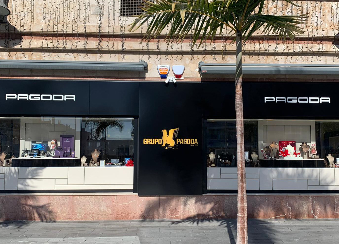 plaza home